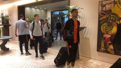 منتخب هولندا يصل إسبانيا استعدادا لمواجهة منتخبنا الأوليمبي (صور)
