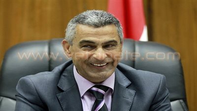 وزير النقل يقرر وقف قطار السويس عقب تعرضه إلى عملية تخريب