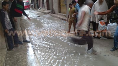 بالصورة.. أمطار غزيرة على غرب الإسكندرية