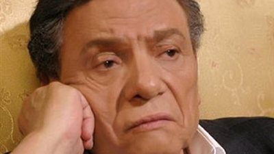 عادل إمام ينفي لـ