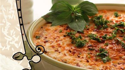 طاجن الأرز بالجبنة أكلة مميزة من مطبخ آسيا