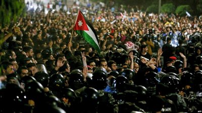 احتجاجات الأردن.. مصدر تهديد لـ«صفقة القرن» وجرس إنذار بانتفاضة جديدة