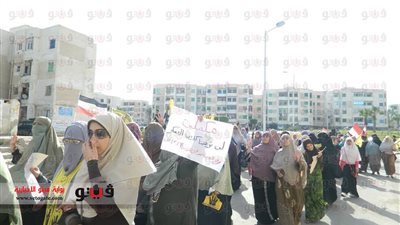 عناصر «الإرهابية» يقطعون شارع العريش بالهرم