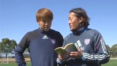 بالفيديو.. لاعب ياباني تقمص شخصية الكابتن 