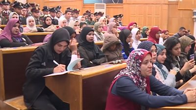 شباب الجامعات يتعايشون يومًا كاملًا مع طلبة كلية الشرطة