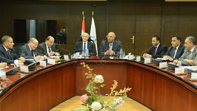 الوزير والعصار يبحثان تنفيذ المشروعات المشتركة لتطوير منظومة النقل والسكك الحديدية