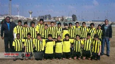 المقاولون يفوز على الإنتاج الحربي بثنائية في سوبر براعم 2001