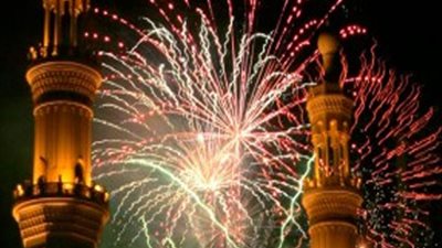 أستاذ الشريعة: إجازة المولد النبوي «حرام»