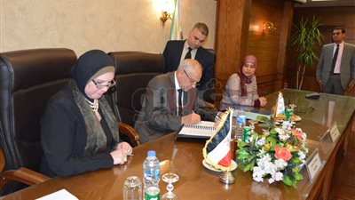 إنشاء خزان أرضي بسعة 6000م3 بتكلفة 25 مليون جنيه بأرض اللواء (صور)