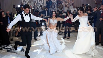 بالفيديو والصور.. «ألا كوشنير» تشعل حفل زفاف نجل سامح المليجي