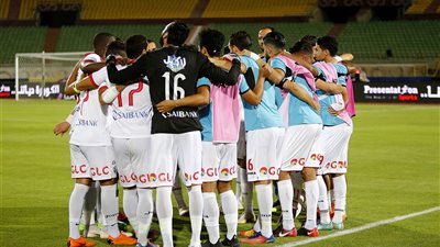 الفائز من الزمالك وحسنية أغادير يواجه النجم أو الهلال بنصف نهائي الكونفدرالية