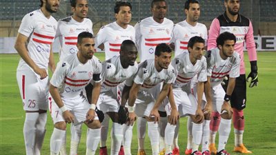 لاعبو الزمالك يرتدون شارات سوداء لوفاة والدة «جنش»
