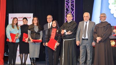 المركز الكاثوليكي للسينما يكرم وزيرة الهجرة في يوم العطاء (صور)