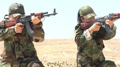 بالفيديو والصور.. كتيبة «المهافير» النسائية السورية تستعد لمحاربة «داعش»
