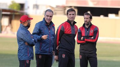 لاسارتي يجتمع مع طبيب الأهلي.. تعرف على التفاصيل