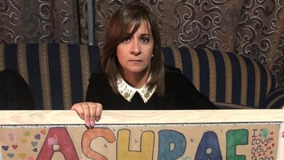 وزيرة الهجرة تلتقي أسر شهداء نيوزيلندا.. وتشارك غدا بالجنازة الرسمية