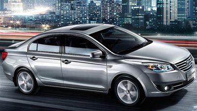 بالصور.. الصين تخترق السوق الروسي بسيارة شبيهة لـ «BMW»