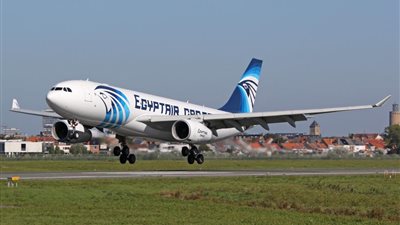 «مصر للطيران» تنقل 3 آلاف معتمر فلسطيني على متن ١٢ رحلة