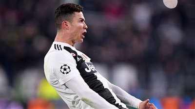 رونالدو يفلت من عقوبة الإيقاف في دوري أبطال أوروبا