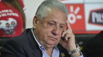 فيفا يوقف رئيس الاتحاد الإكوادوري السابق مدى الحياة ويغرمه مليون دولار