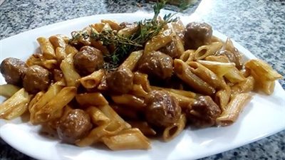 طريقة إعداد «باستا بكرات اللحم وصوص المستردة»