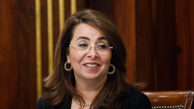 غادة والي تبدأ إجراءات سحب الاستشكال على «علاوات المعاشات»