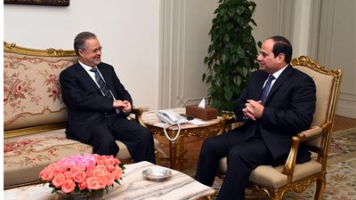 تفاصيل يوم رئاسي.. السيسي يهنئ الأقباط بعيد الميلاد.. يبحث مستجدات سد النهضة.. يؤكد حرص مصر على استقرار اليمن.. يمنح حاكم الشارقة العضوية الفخرية بمجمع اللغة.. يعزي خادم الحرمين والرئيس الموريتاني