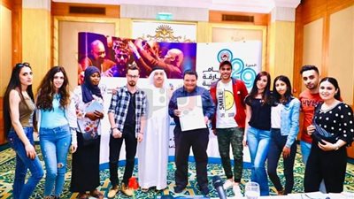 تكريم خالد جلال في ملتقى الشارقة لأوائل المسرح العربي (صور)