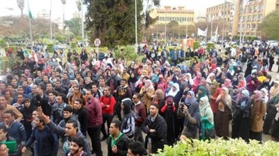 الأمن الإداري يغلق أبواب قصر الزعفران في جامعة عين شمس