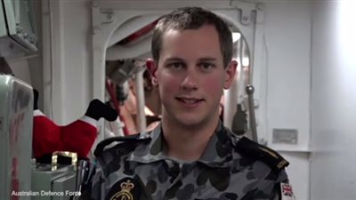 بالفيديو.. جنود أستراليا يحتفلون بطريقتهم الخاصة في «الكريسماس»