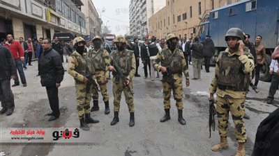 بالفيديو والصور.. تجمهر أنصار الإرهابية أمام رعاية الأحداث بالإسكندرية