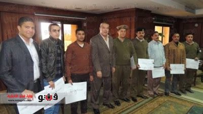 بالصور.. مدير أمن أسيوط يكرم ضباط وأفراد الشرطة بالمحافظة