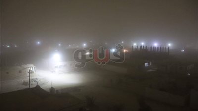 عواصف ترابية تضرب واحة الفرافرة في الوادي الجديد (صور)