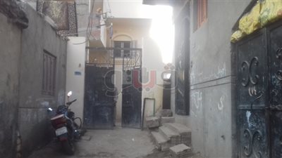 فك لغز العثور على جثة ربة منزل بالشرقية.. زوجها قتلها وهرب.. ووالدتها السبب في كشف الجريمة.. جيرانها: «كانت في حالها ومتدينة».. والأمن يضبط المتهم بعد 48 ساعة (فيديو وصور)