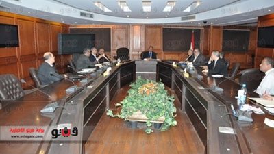 بالصور.. «عبد العزيز» يطالب بحصر المنشآت الرياضية