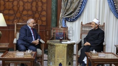 الطيب: الأزهر يفتح أبوابه لكل العراقيين (صور)