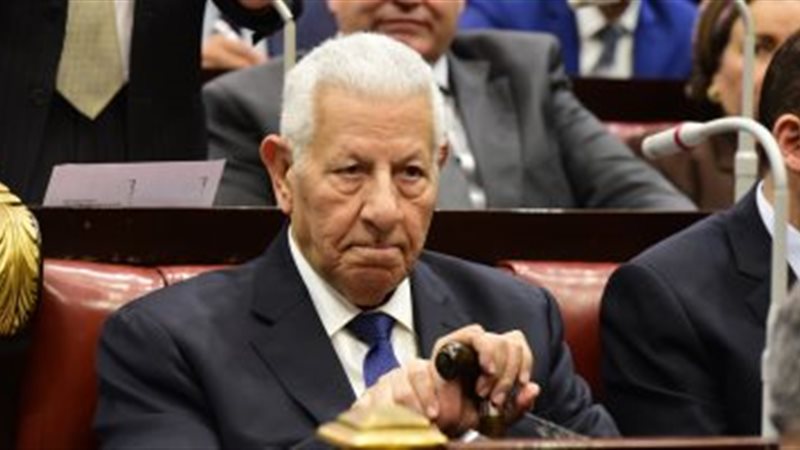 مكرم محمد أحمد