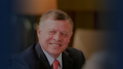 ملك الأردن يغادر مطار القاهرة بعد المشاركة في القمة الثلاثية