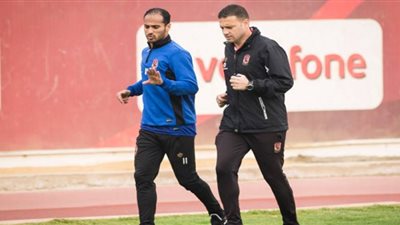 مران الأهلي.. لاسارتي يجتمع مع معاونيه وتأهيل سليمان وفتحي