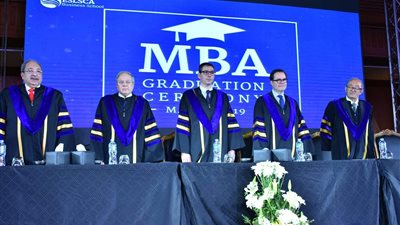 احتفال جامعة إسلسكا بتخرج دفعة جديدة من الحاصلين على الماجستير المهني «MBA»