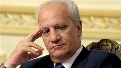 مشادات كلامية بين وزير الآثار وأثري بالمتحف الكبير