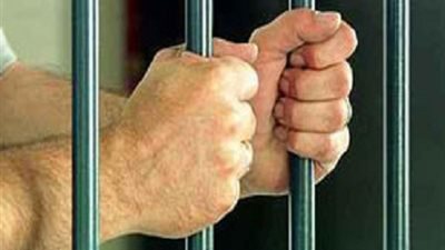 ضبط وإحضار موظف بوزارة الكهرباء لقتله بائعًا بالوراق