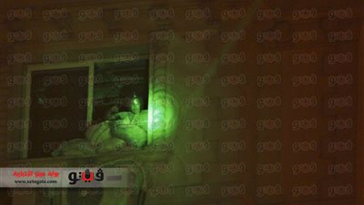 بالصور.. ننشر أول صورة لشاب إخواني يستعد لإطلاق النار على متظاهري 