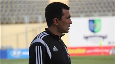 «نبيه وناجي» يتابعان مباراة الأهلي ودجلة بالدوري