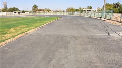 تطوير 90 % من إستاد الوادي الجديد الرياضي بمدينة الخارجة (صور)