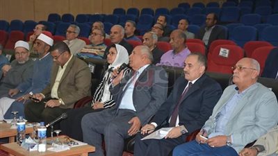 محافظ الوادي الجديد: دعم صغار المزارعين ومد فترة تقسيط الأراضي لـ5 سنوات