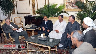 بالصور..محلب يستجيب لمطالب صيادي الفيوم بوقف بيع طرح البحيرة