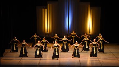 كورال أطفال ذوى الاحتياجات الخاصة يبدع بدار أوبرا بالإسكندرية (صور)