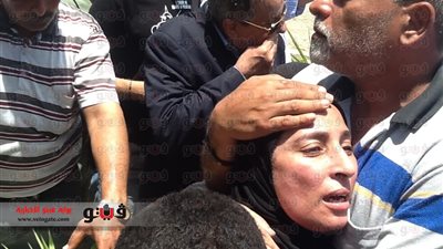 بالصور.. ضباط الشرطة يهتفون بسقوط الإخوان في جنازة العميد محمد هاني