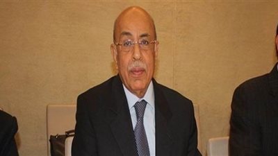 مفيد شهاب يتناول أزمة سد النهضة في الصالون الثقافي لنادي القضاة